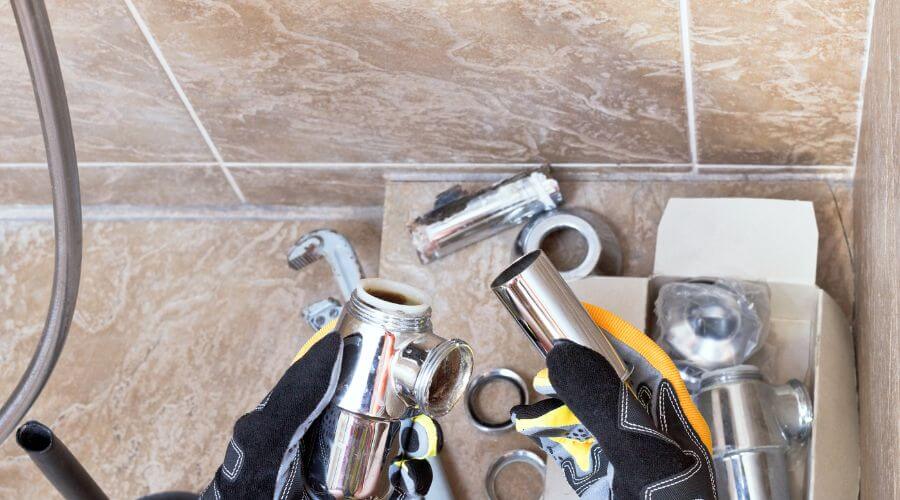 Expert Emergency Roof Repairs services in Fredonia, WI